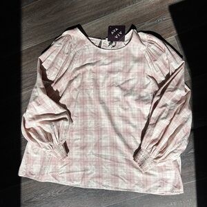 Cottagecore pink plaid blouse with puffy sleeves Size 1X.